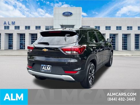 Used 2024 Chevrolet TrailBlazer LT w/ Driver Confidence Package image 6
