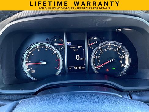 Used 2022 Toyota 4Runner Limited AWD/4WD image 26