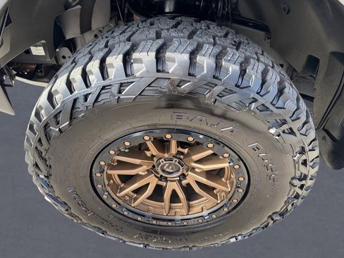 Used 2019 Ford F150 Raptor w/ Equipment Group 801A Mid image 8