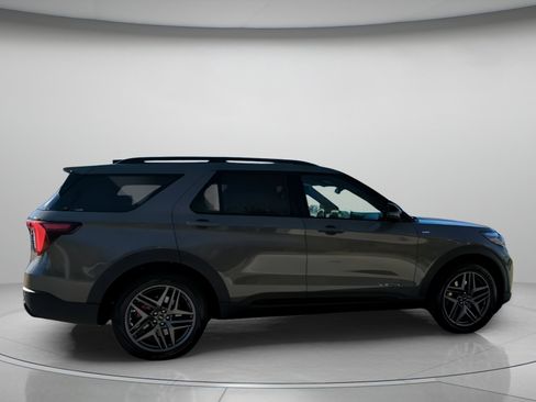 New 2026 Ford Explorer ST-Line w/ ST-Line Street Pack image 33