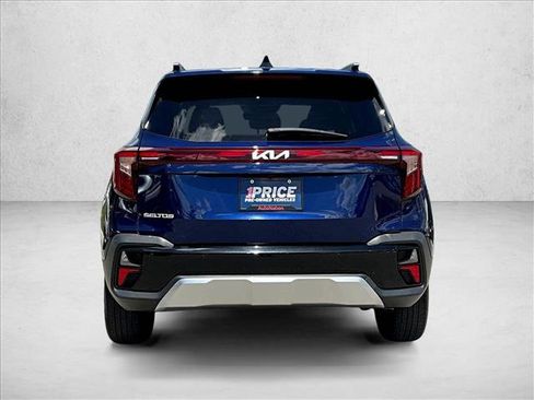 Used 2025 Kia Seltos EX w/ EX Sunroof Package FWD image 4