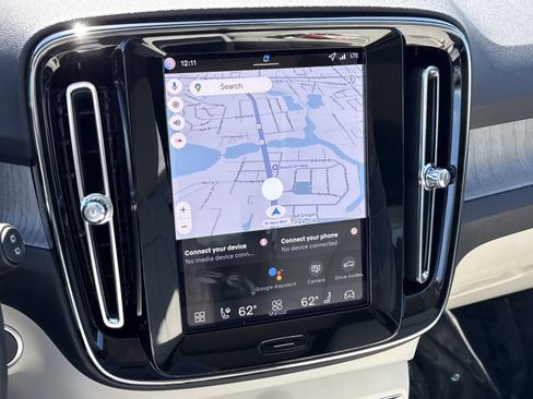 New 2026 Volvo XC40 B5 Ultra w/ Protection Package Premier image 23