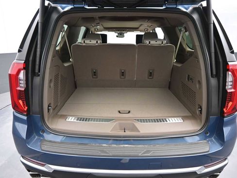 New 2026 GMC Yukon XL Denali w/ Denali Reserve Package AWD/4WD image 13