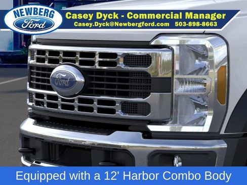 New 2026 Ford F550 4x4 Crew Cab image 17