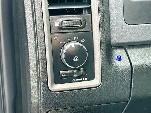 Used 2019 RAM 1500 Express w/ Express Value Package image 10