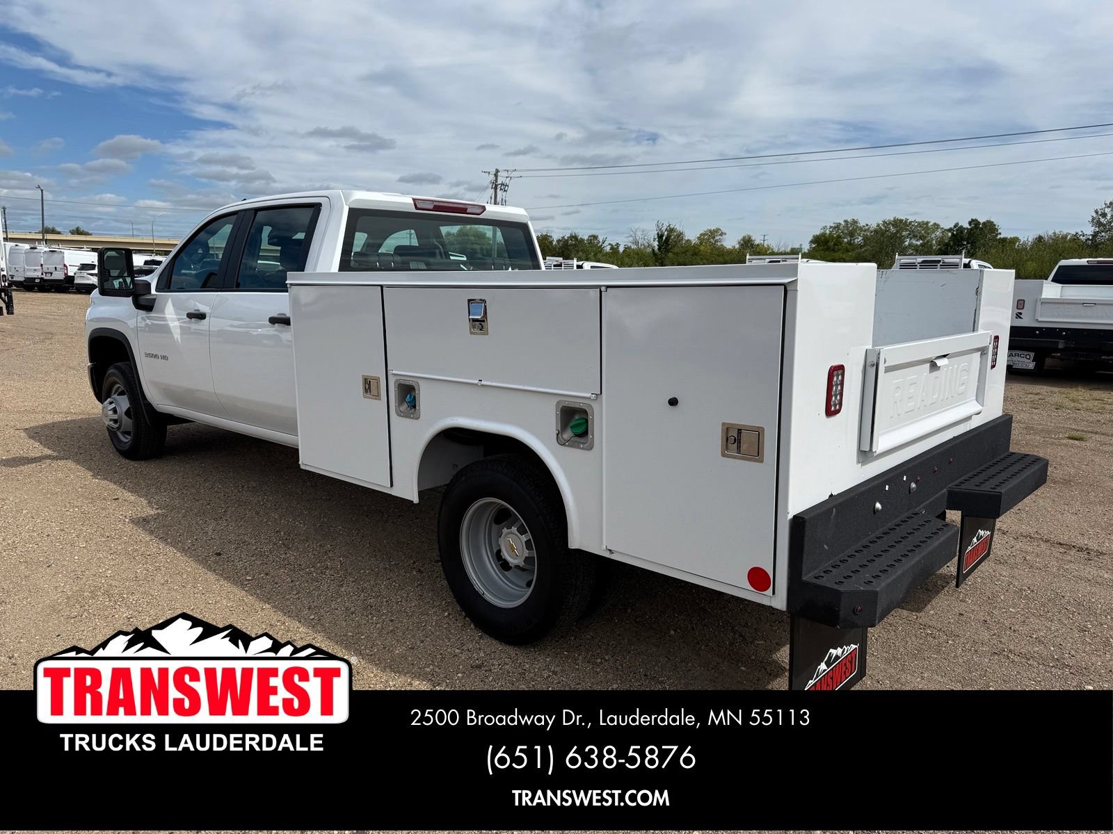 Used 2026 Chevrolet Silverado 3500 W/T AWD/4WD image 3