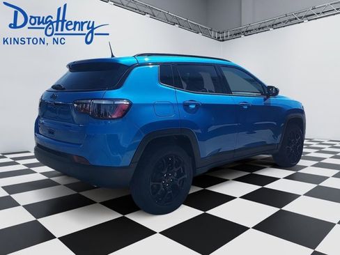 New 2026 Jeep Compass Latitude AWD/4WD image 5