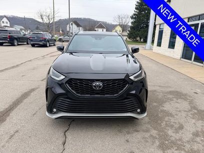 Used 2022 Toyota Highlander XSE