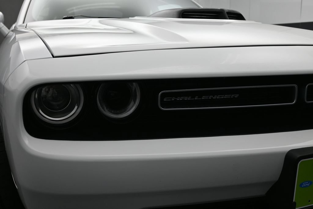 Used 2015 Dodge Challenger R/T w/ Quick Order Package 28B R/T RWD image 6