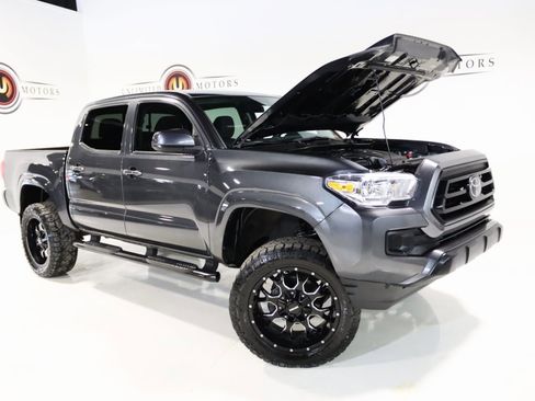 Used 2023 Toyota Tacoma SR image 27