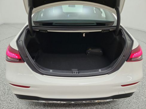 Used 2021 Mercedes-Benz E 350 Sedan image 18