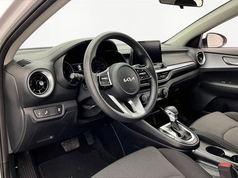 Used 2024 Kia Forte LXS w/ LXS Technology Package image 14