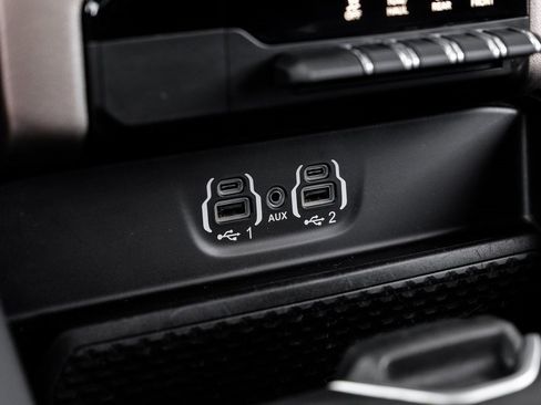 Used 2020 RAM 1500 Laramie image 36