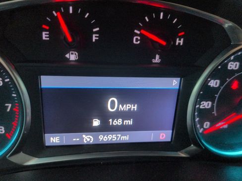 Used 2021 Chevrolet Traverse LT w/ LPO, Blackout Package AWD/4WD image 16