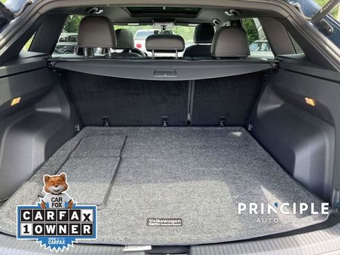 Certified 2023 Volkswagen Atlas Cross Sport SE w/ Panoramic Sunroof Package AWD/4WD image 32