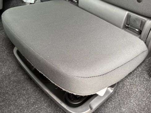 New 2025 Nissan Frontier SV image 16