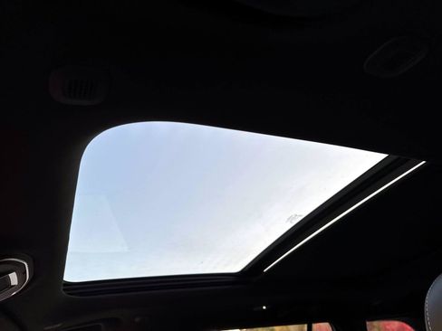 New 2025 Jeep Grand Cherokee Limited image 13