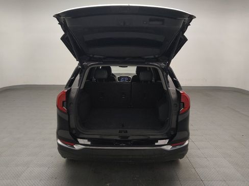 Used 2022 GMC Terrain SLT w/ LPO, 'HIT The Road' Package FWD image 29