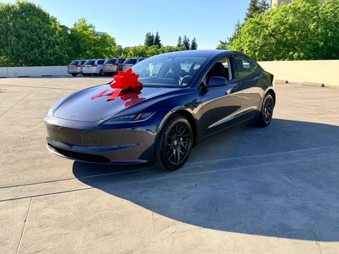 Used 2025 Tesla Model 3 Long Range RWD image 19