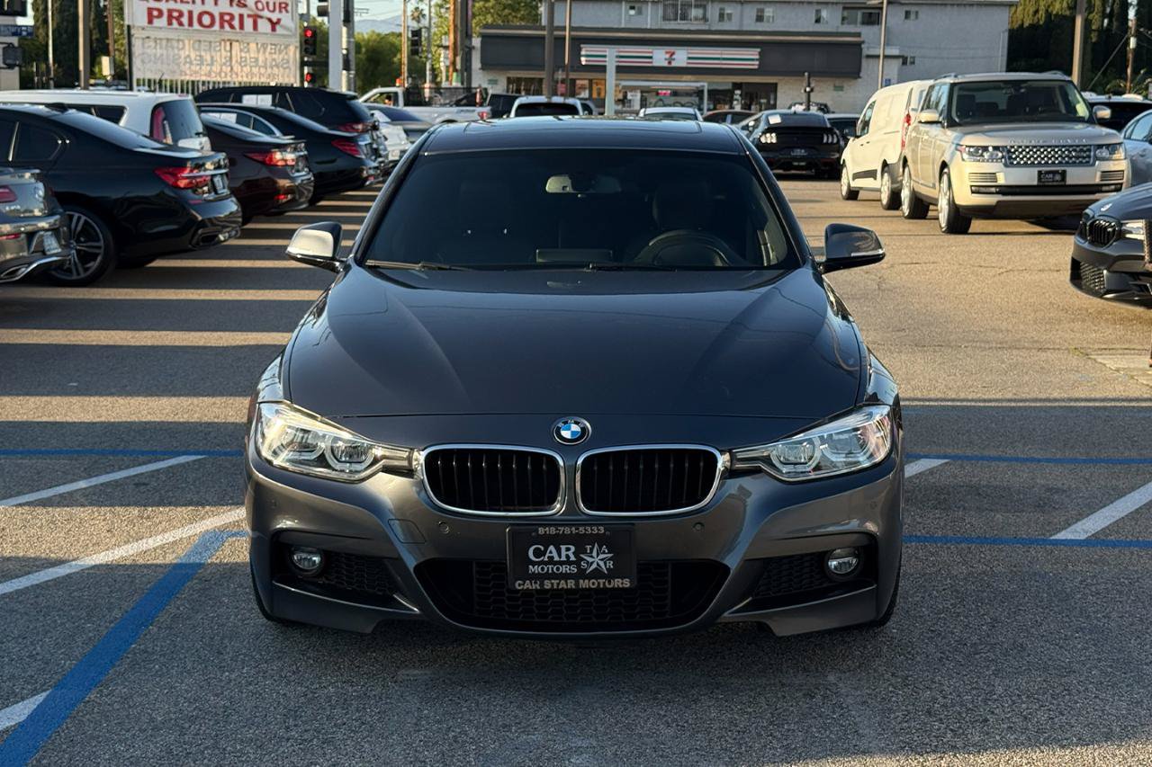 Used 2018 BMW 330i Sedan RWD image 3