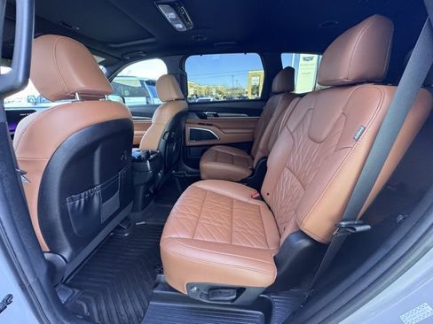 Used 2024 Kia Telluride EX X-Line image 14