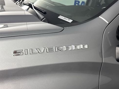 Used 2024 Chevrolet Silverado 1500 LT AWD/4WD image 10