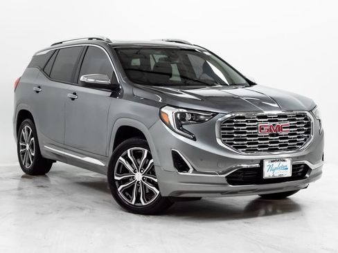 Used 2018 GMC Terrain Denali w/ Advanced Safety Package AWD/4WD image 6
