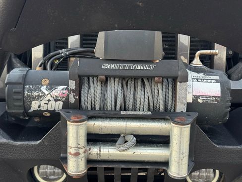 Used 2017 Jeep Wrangler Unlimited Sport w/ Connectivity Group image 13