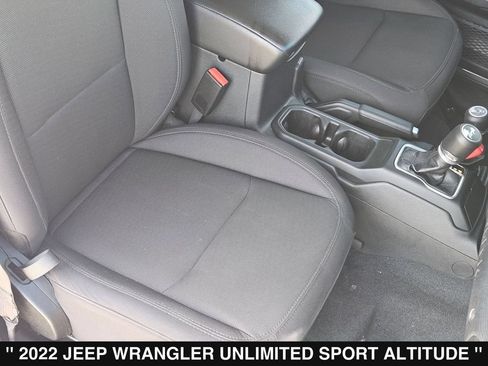 Used 2022 Jeep Wrangler Unlimited Sport AWD/4WD image 32