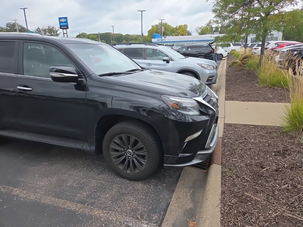 Used 2023 Lexus GX 460 Premium w/ Accessory Package AWD/4WD image 27