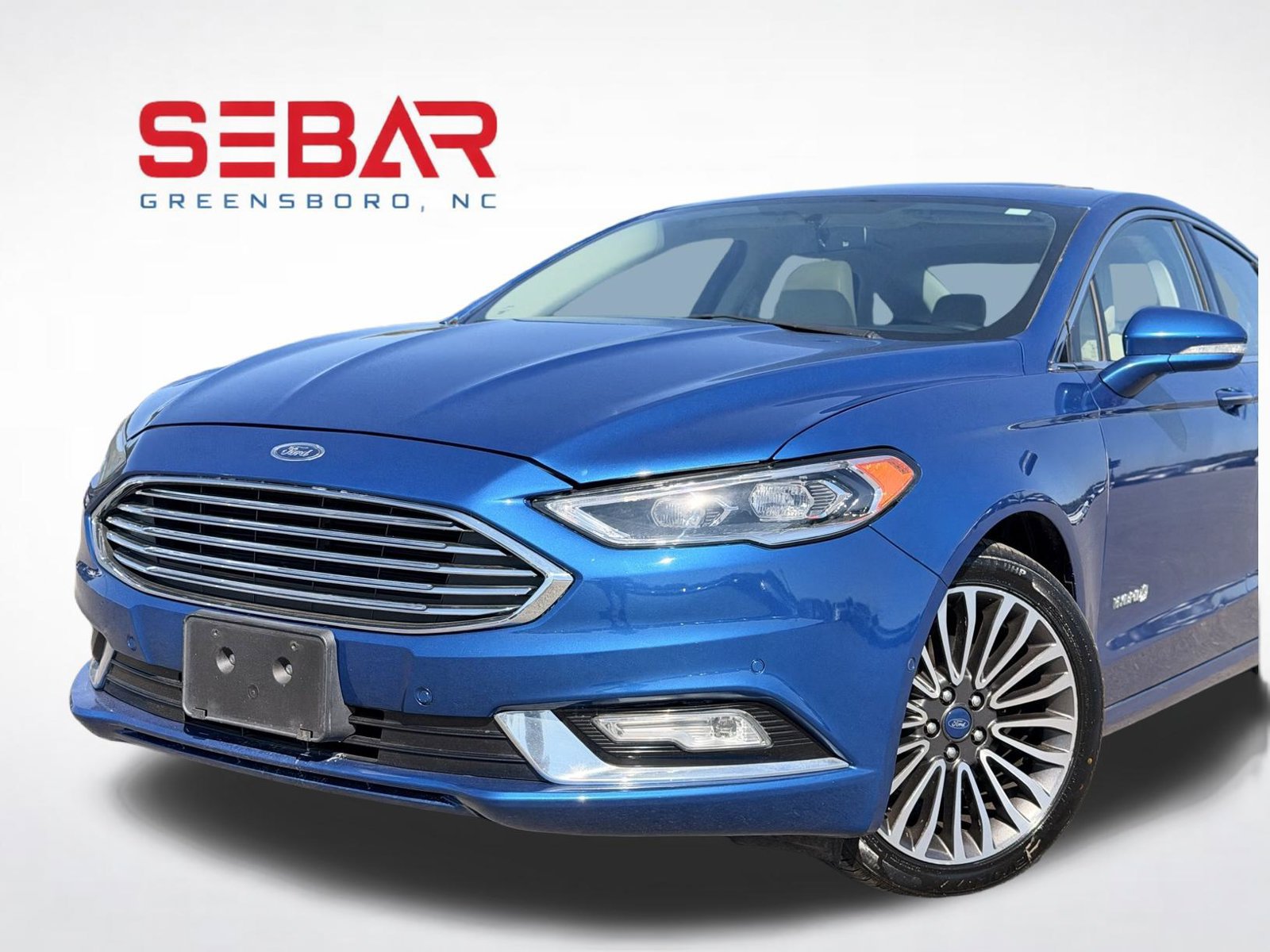 Used 2017 Ford Fusion Titanium FWD image 3