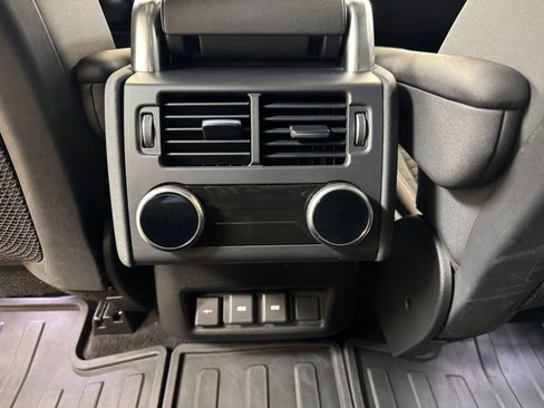 Used 2023 Land Rover Discovery S R-Dynamic AWD/4WD image 19