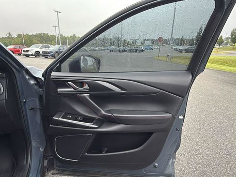 Certified 2022 MAZDA CX-9 Carbon Edition image 17