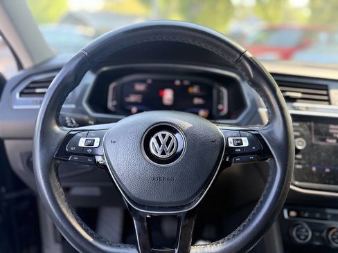 Used 2019 Volkswagen Tiguan SEL AWD/4WD image 12