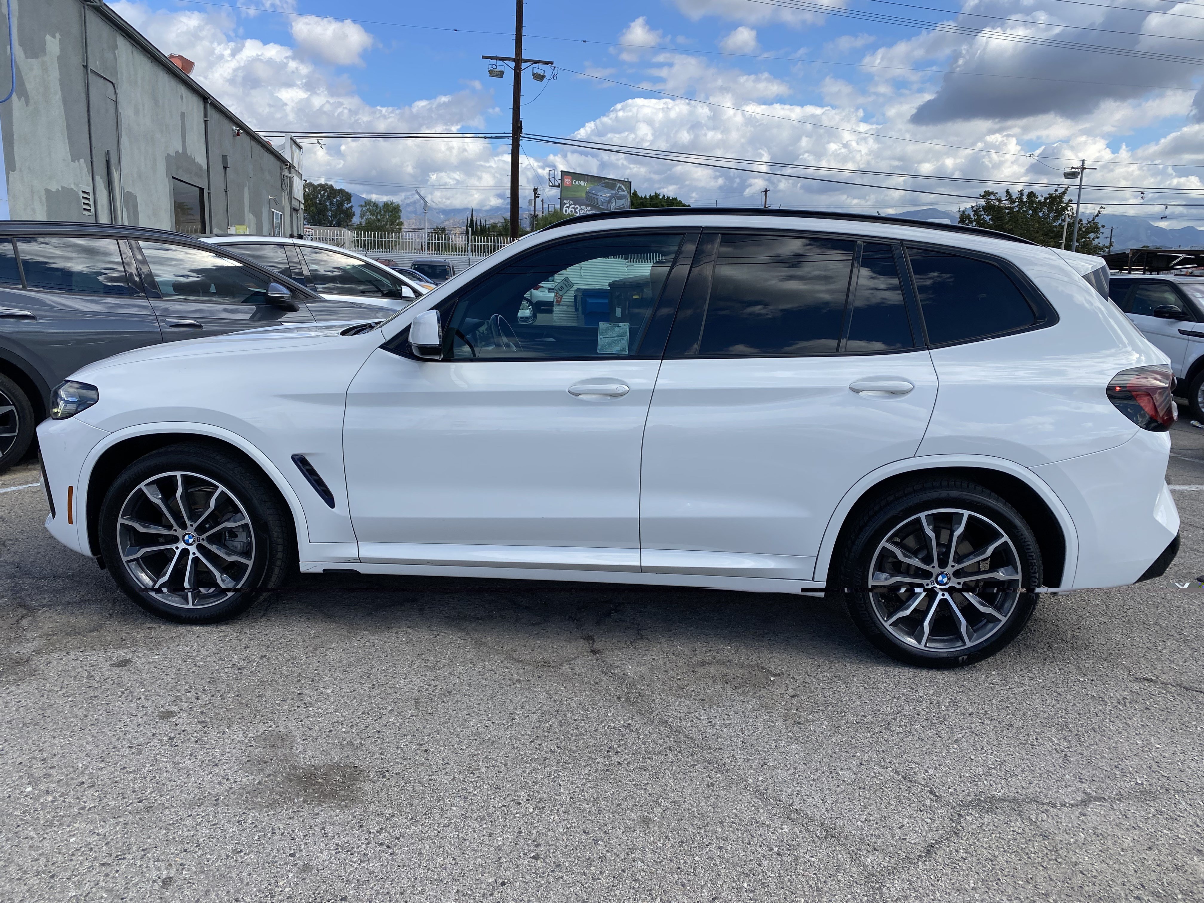 Used 2022 BMW X3 sDrive30i w/ M Sport Package 2 RWD image 14