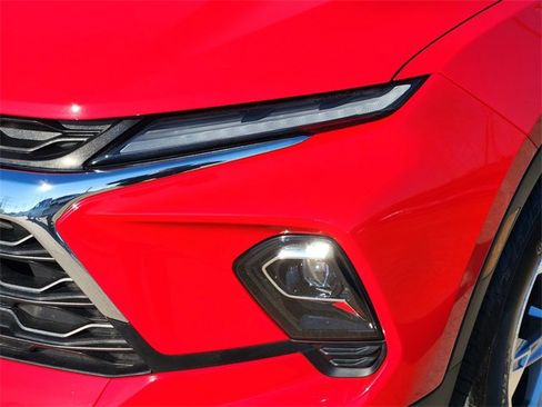 Used 2023 Chevrolet Blazer LT w/ Driver Confidence Package image 9