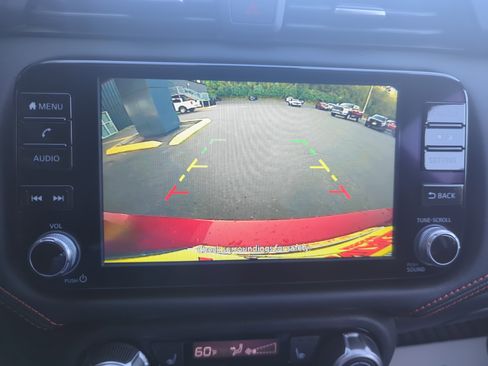 New 2025 Nissan Versa SR w/ Trunk Package image 16