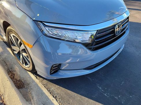 Used 2024 Honda Odyssey Touring image 9