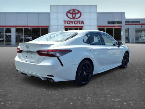 Used 2024 Toyota Camry XSE FWD image 6