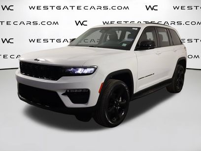 Used 2023 Jeep Grand Cherokee Limited w/ Black Appearance Package