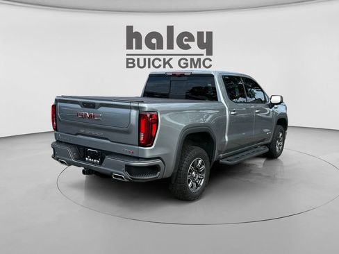 Used 2024 GMC Sierra 1500 AT4 w/ Technology Package AWD/4WD image 5
