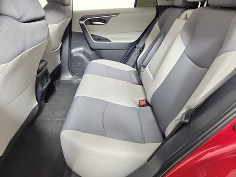 Used 2024 Toyota RAV4 XLE w/ Convenience Package FWD image 12