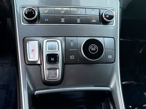 Used 2022 Hyundai Santa Fe SEL FWD image 15