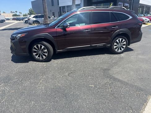 Used 2023 Subaru Outback Touring XT AWD/4WD image 8