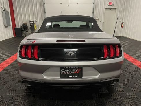Used 2021 Ford Mustang Premium image 7