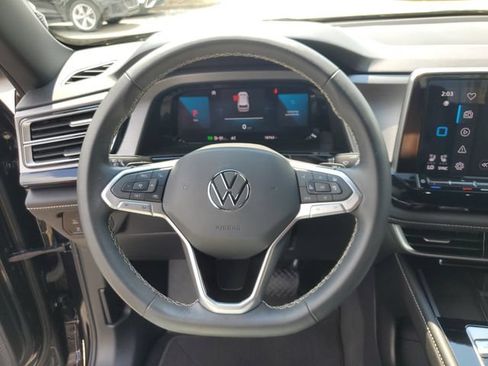 Used 2024 Volkswagen Atlas Cross Sport SE FWD image 25