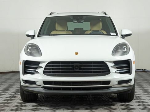 Certified 2021 Porsche Macan AWD/4WD image 10