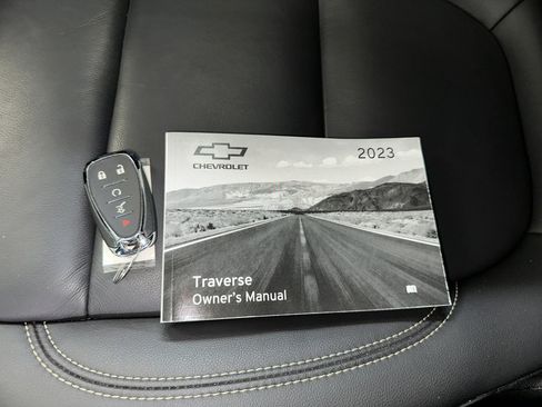 Certified 2023 Chevrolet Traverse LT w/ LT Premium Package image 20