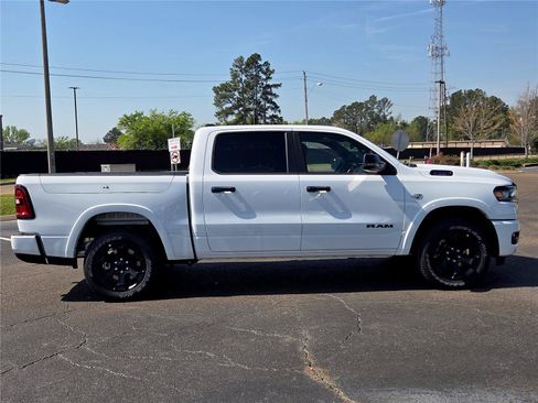 New 2026 RAM 1500 Big Horn AWD/4WD image 3