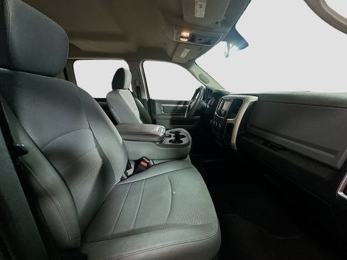 Used 2020 RAM 1500 Classic SLT AWD/4WD image 26